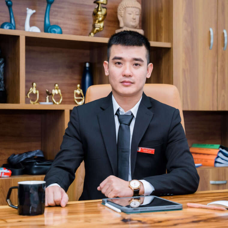 Luật sư <br> Nguyễn Văn Hùng