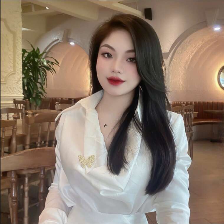 Cán Bộ Pháp Lý Nguyễn Thùy Linh